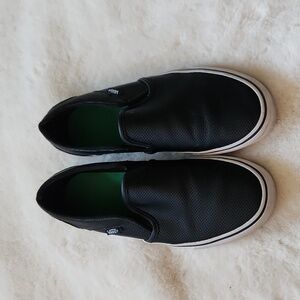 Slip on Black Vans Women's Aize 8.5